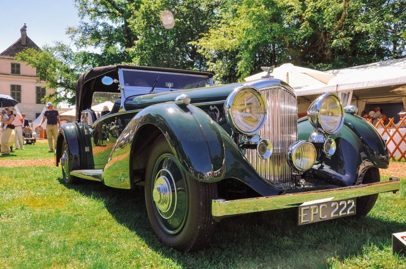 Bentley 4 ¼ litres Sport Tourer, дизайн созданный английским кузовным ателье Vanden Plas в 1936