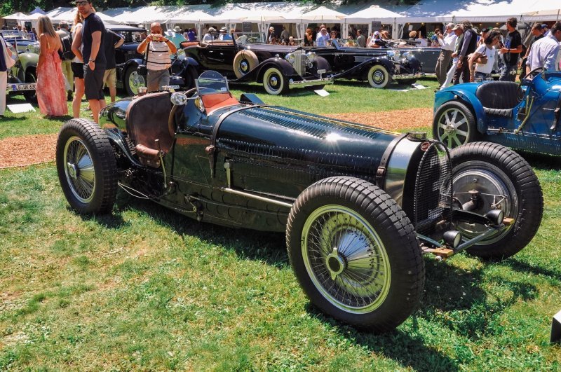 Bugatti Type 59 1934, 750 кг., 240 л.с. Всего было произведено 8 таких шасси, они предназначались для участия в Формуле 750