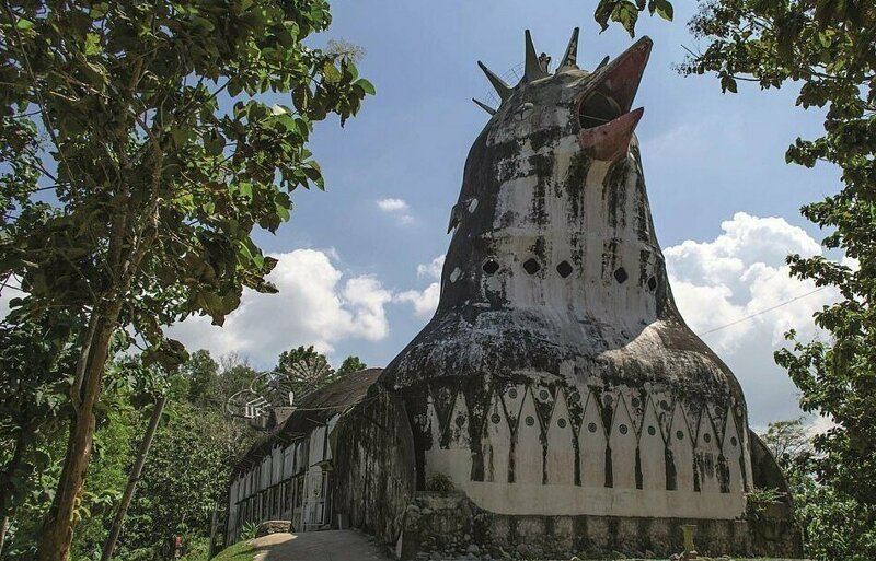 Куриная церковь, Индонезия