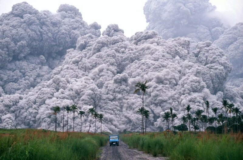 1. Извержение вулкана Пинатубо на Филиппинах, 1991 год