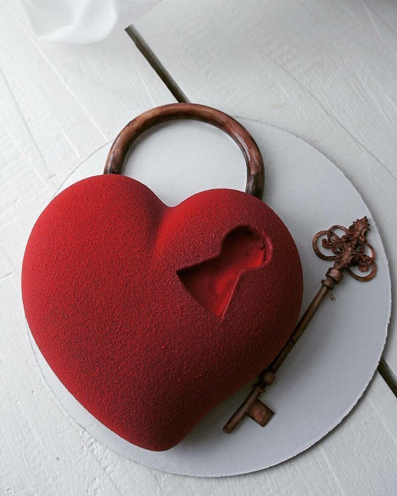2. Торт в форме сердца (ключ к нему прилагается)