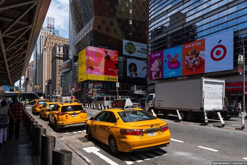Нью-Йорк: автоматические магазины, новый вокзал и стрит-арт
