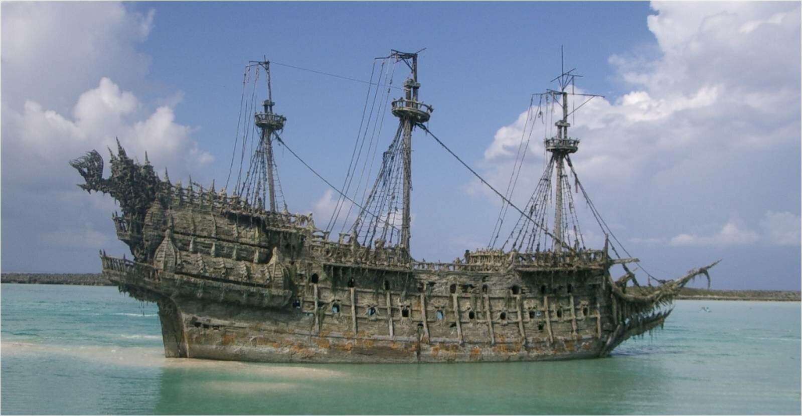Корабли из пиратов карибского моря
