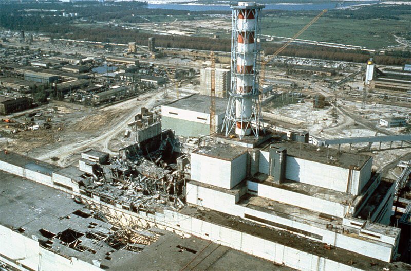 Это Чернобыльская АЭС, разрушенная взрывом
