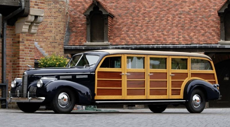 La Salle Serie 50 Meteor 1940г.в., 8-дверный деревянный вагон (woody wagon) от компании Meteor Motor Car. Мотор V8 5440 куб. см и 130 л.с.