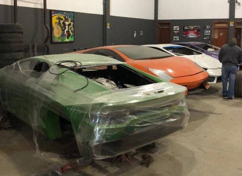 Бразильская полиция прикрыла мини-завод по производству копий Ferrari и Lamborghini