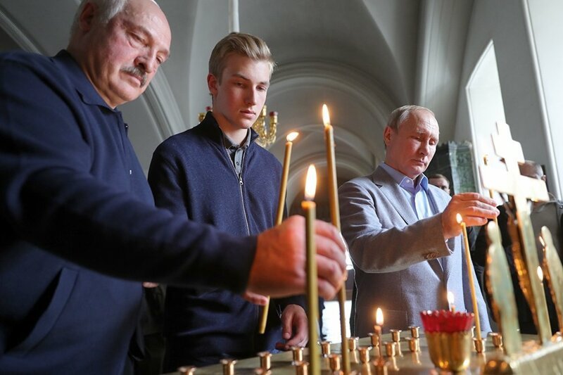 Публику удивил отказ гостя перекреститься