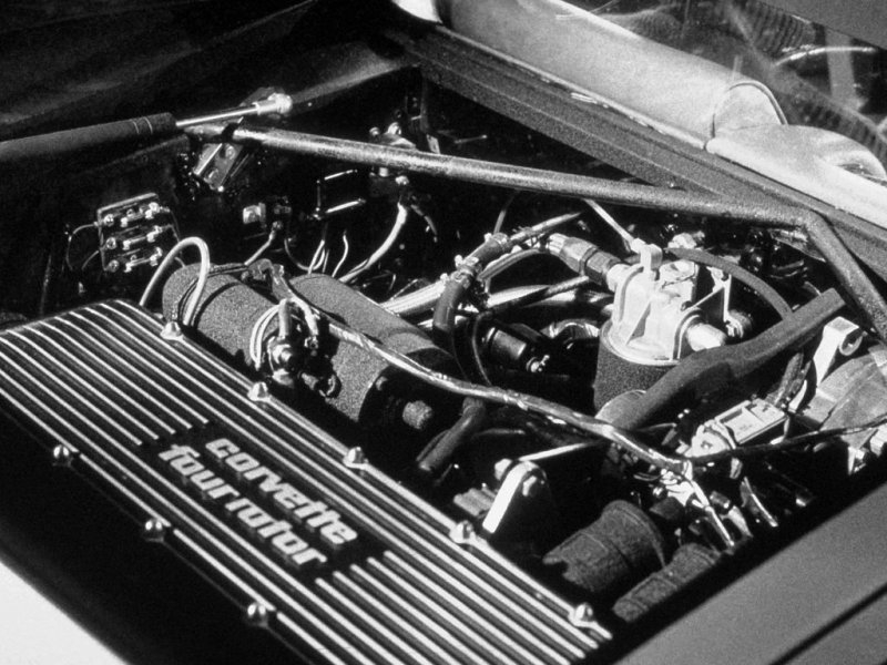 Роторный двигатель под капотом Corvette Four-Rotor