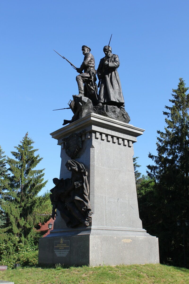 Памятник о войне в Калининграде
