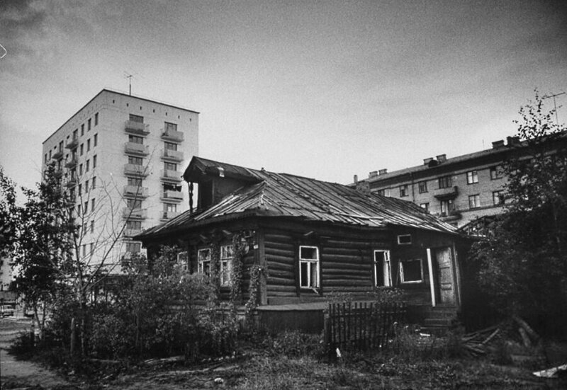 Маленькая фотоподборка московских контрастов пятидесятых-шестидесятых годов