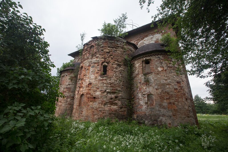 Великий Новгород. Бывший Воскресенский монастырь на Мячине