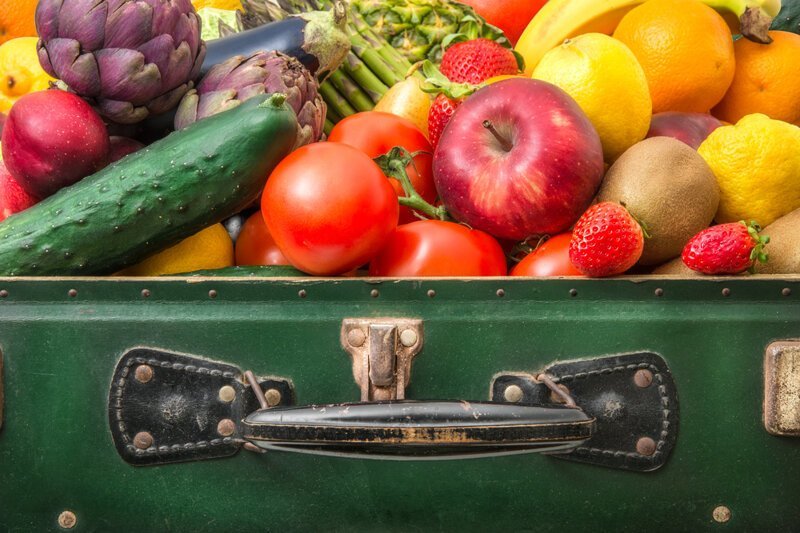 В России ввели ограничения на провоз в багаже фруктов, овощей и цветов