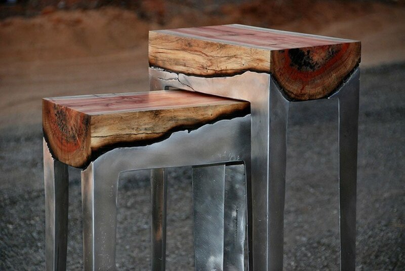 Необычный стол из сплава алюминия и ствола дерева. Дизайнер Hilla Shamia