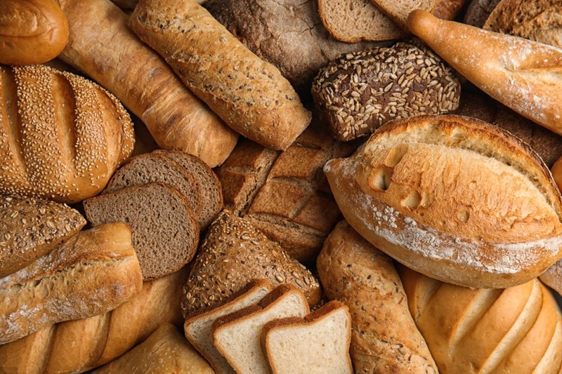Почему вредно есть горячий хлеб?