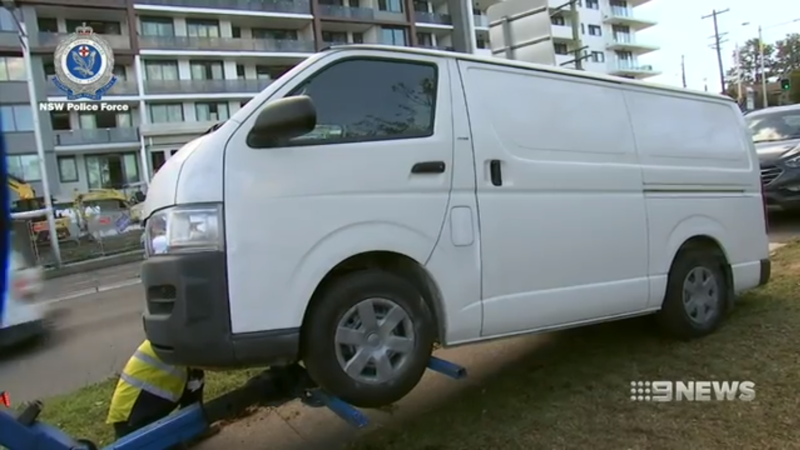 В Австралии фургон с 273 кг наркотиков врезался в полицейскую машину: видео