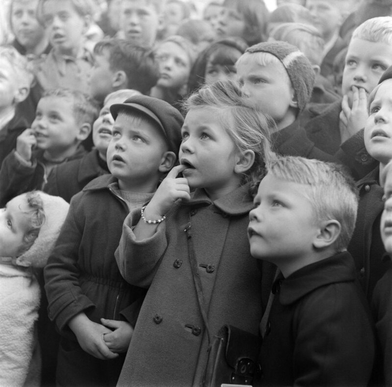 Дети на кукольном спектакле 1950 год, Доминик Берретти
