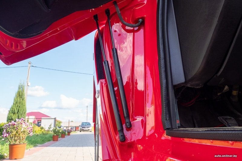Красная «Изольда»: белорус своими руками создал автомобиль мечты