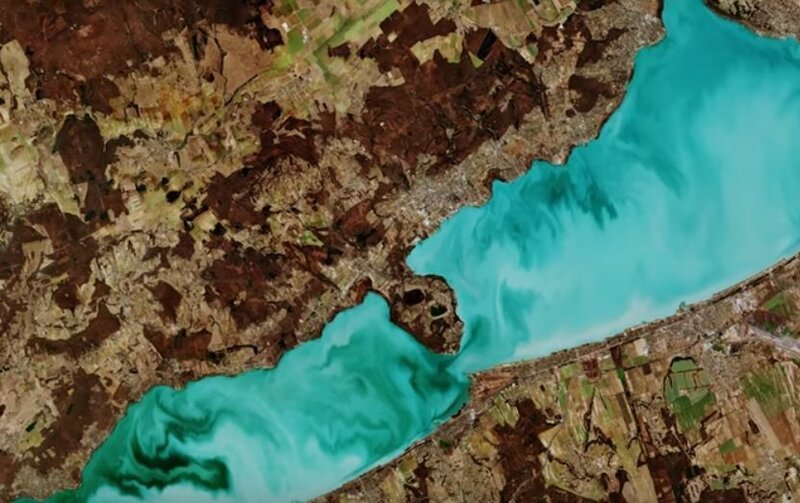 Из космоса показали красивейшее озеро Балатон
