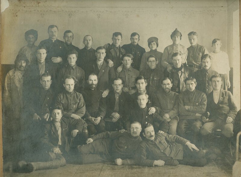 Сотрудники ЧК Веневского уезда (начало 1920-х годов).