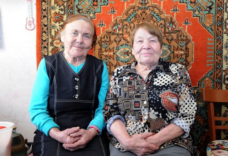 Есть бабушки в русских селеньях