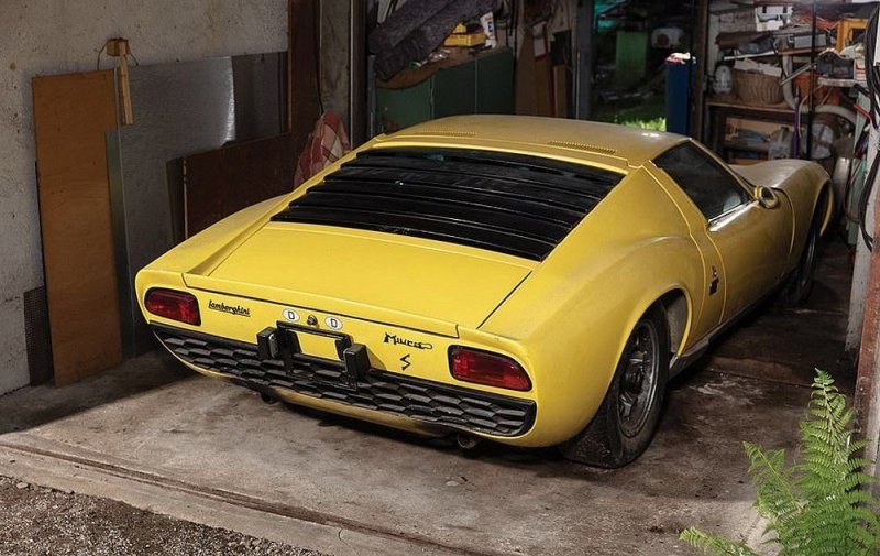 Раритетный Lamborghini Miura, пылившийся в лесном сарайчике, собираются пустить с молотка
