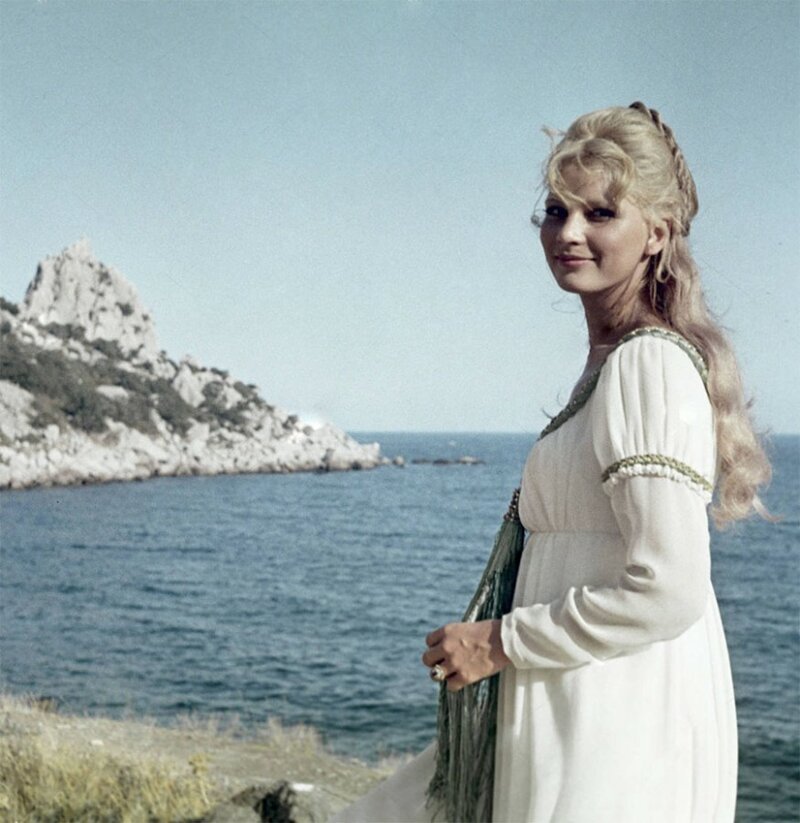 Татьяна Веденеева в роли Геро на съемках кинофильма "Много шума из ничего". 1973 год.