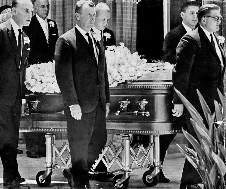 Монро была убита между полуночью и часом ночи 5 августа 1962 года