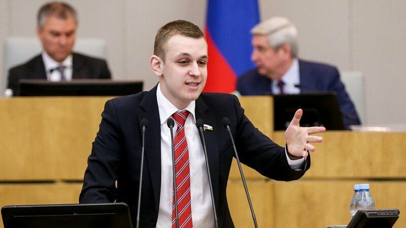 Депутат - премьеру: молодежи кредитов не давать 