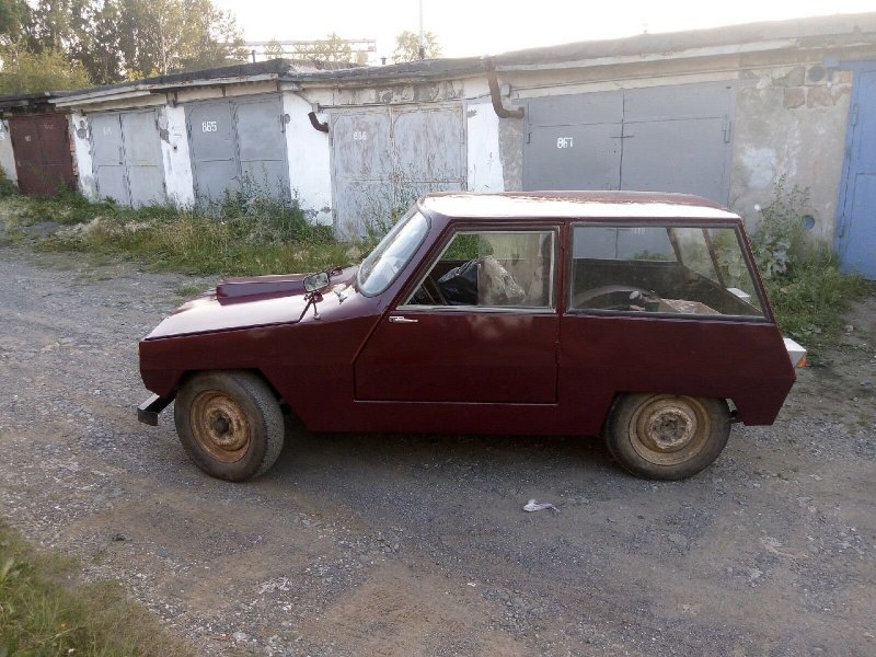 Самодельный автомобиль Л-4 1976 года выпуска на агрегатах "Москвича"