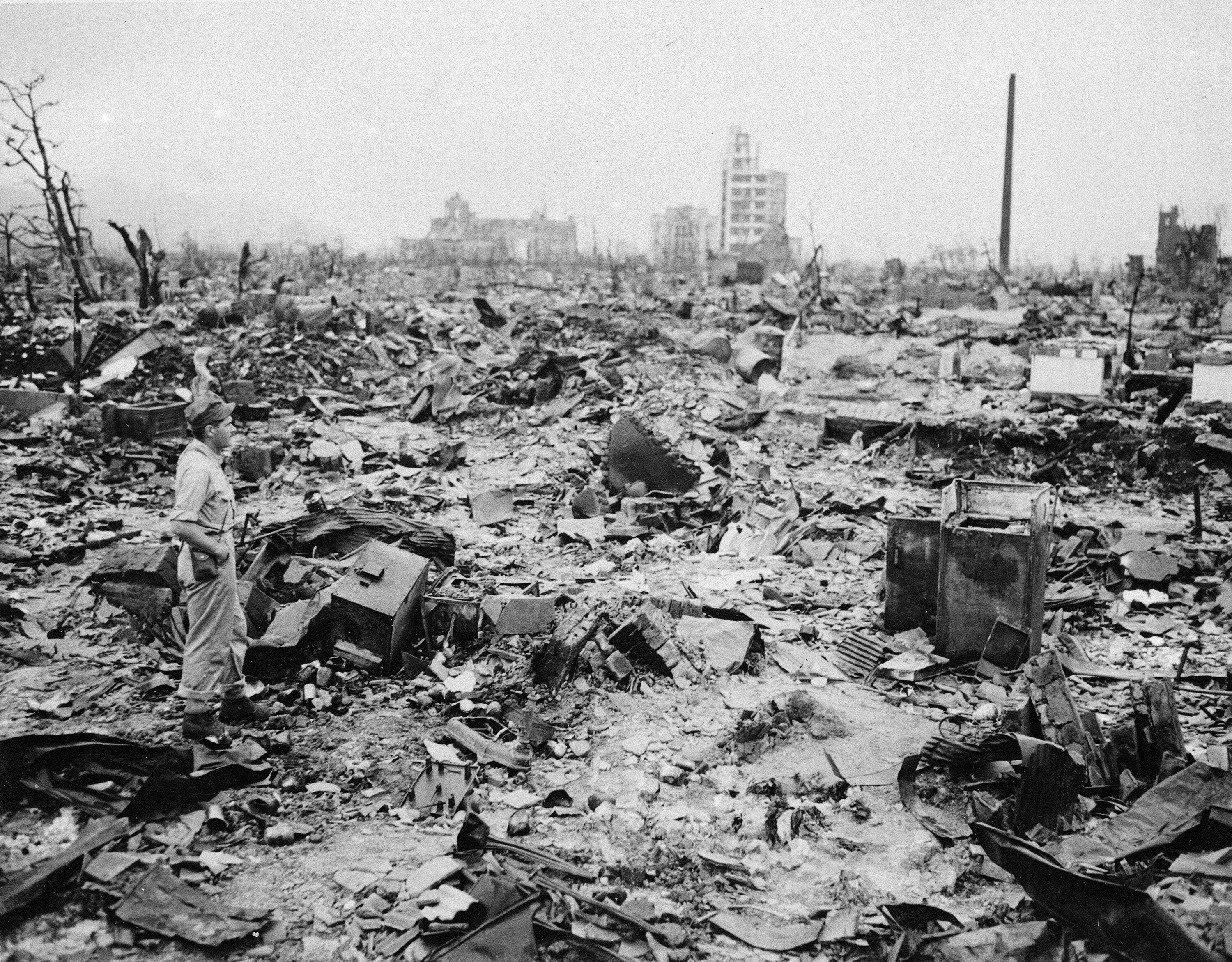 Когда скинули на нагасаки. Атомная бомбардировка США Хиросимы и Нагасаки. Бомбардировка Хиросимы и Нагасаки 1945. Взрыв Хиросима и Нагасаки.