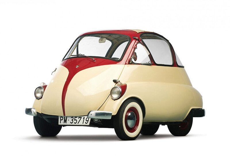 Isetta c единственной дверью спереди напоминала холодильник на колесах