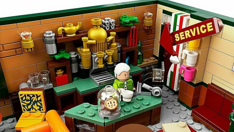 Компания LEGO выпустила набор, посвященный сериалу "Друзья"