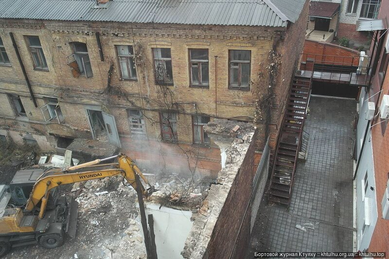 Как в Днепре сносят исторические здания