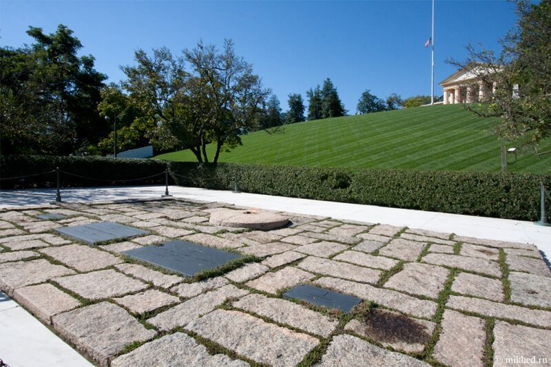 Джон Кеннеди, тридцать пятый президент США (1961—1963), Арлингтонское кладбище, Вашингтон