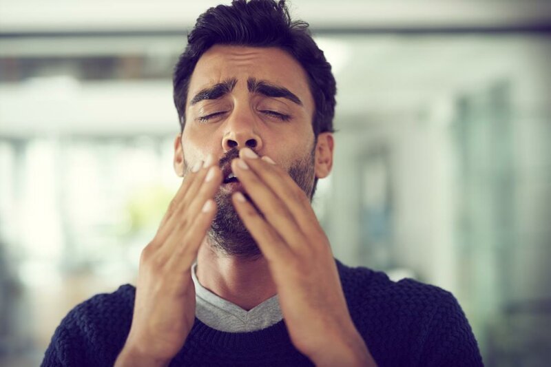 10. Если вы чихаете слишком сильно, вы можете сломать ребро. Если вы попытаетесь подавить чихание, вы можете разорвать кровеносный сосуд в голове или шее и умереть. Если держать глаза открытыми силой, они могут выскочить