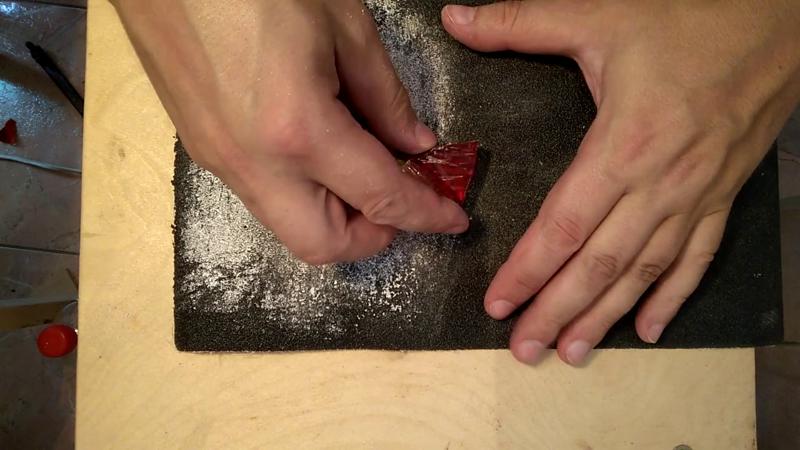 Как сделать кулон-сердечко из дерева и эпоксидной смолы своими руками