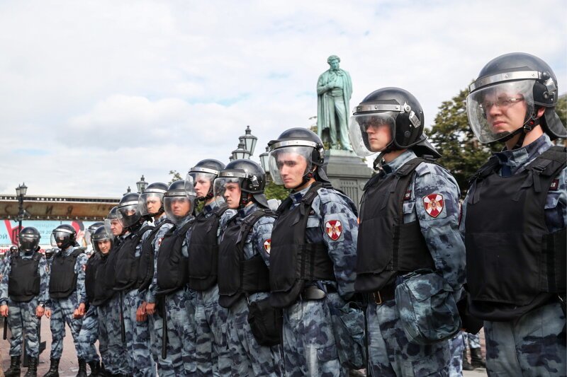 Правительство России увеличивает финансирование органов безопасности и Росгвардии