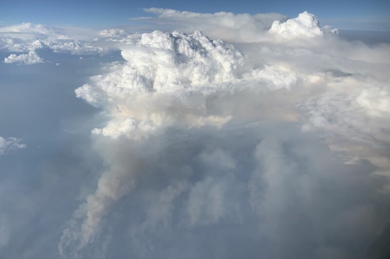 В NASA сфотографировали «огненные» облака