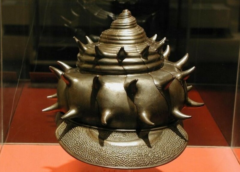Шлем в форме морской раковины, Япония, 1618 г. 