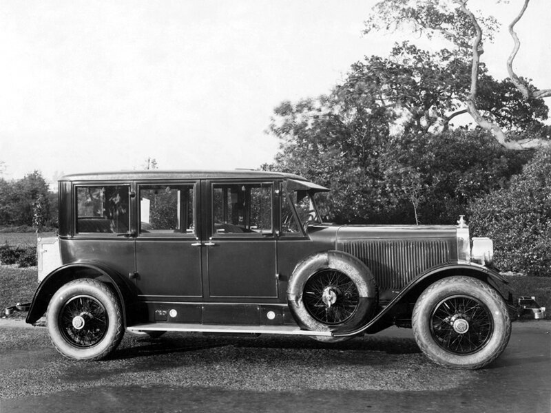 Doble E, 1925 год