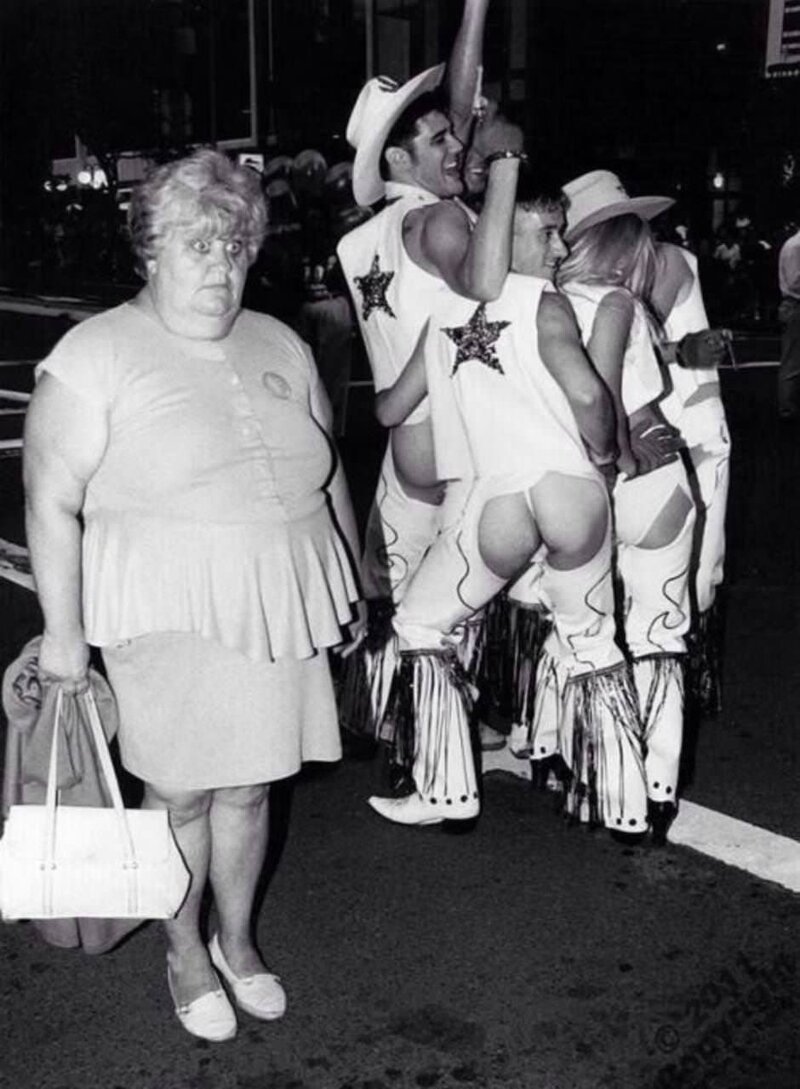 9. Реакция женщины на фестиваль "Марди Гра" в Нью-Орлеан, 1980-е