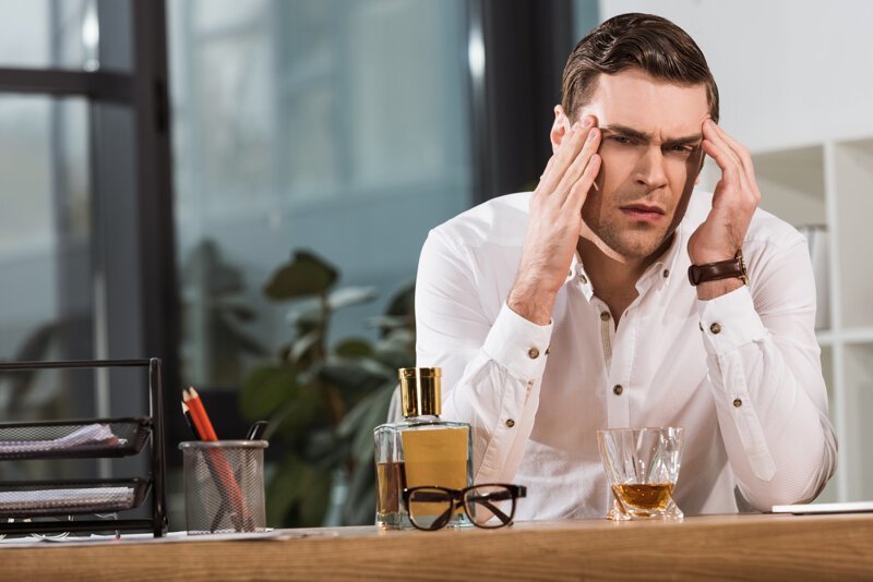 Основные причины головной боли после употребления алкоголя