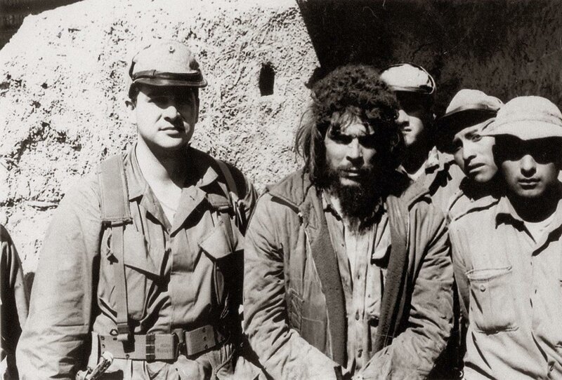 Арест Че Гевары агентом ЦРУ Феликсом Родригесом. Боливия, 8 октября 1967 года. 