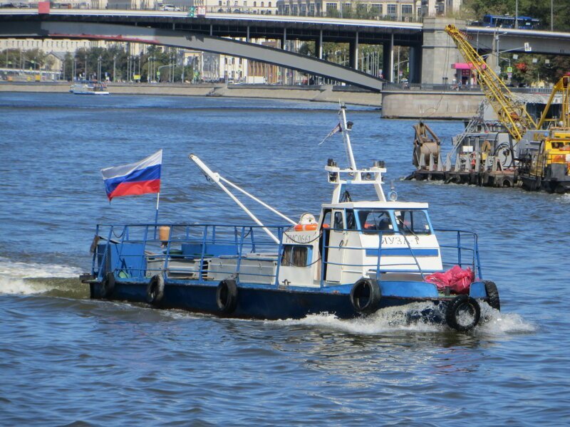 Корабли на Москве-реке