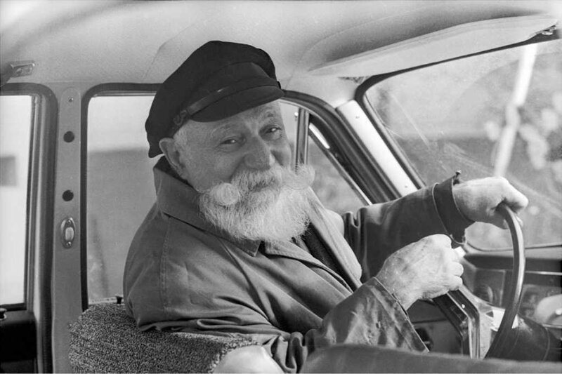 Старейший московский таксист, 1970-е.
