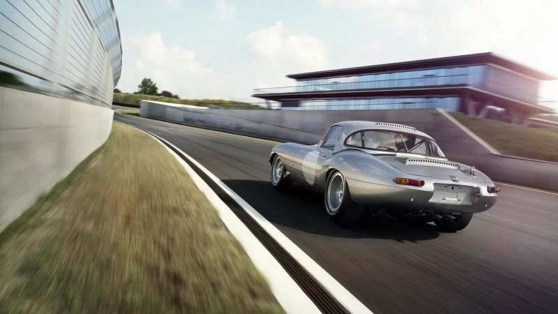 Воплощенная красота: несколько попыток возродить классический Jaguar E-Type