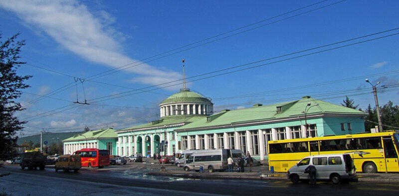 Мурманск. Часть 1: вокзал, причал и "Ленин"