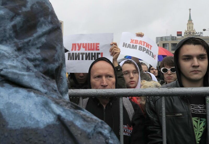 Команда Навального знатно опарафинилась в Москве