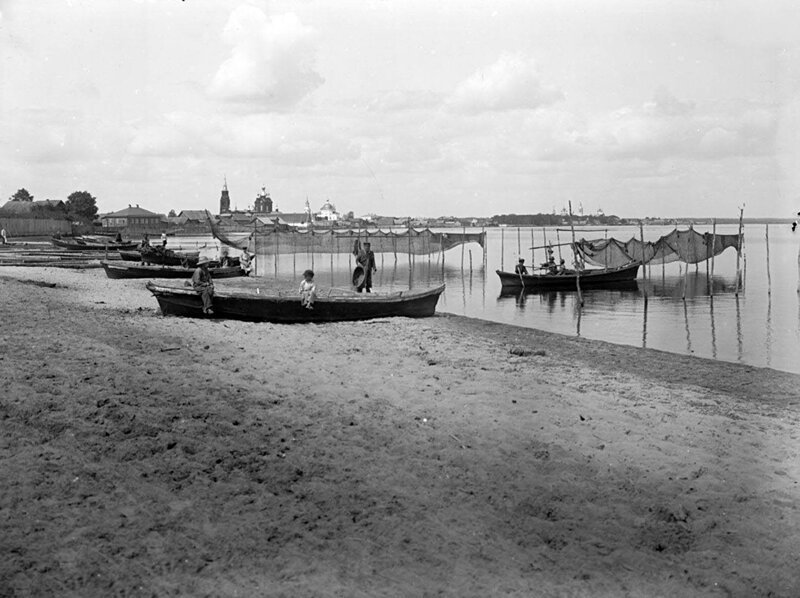Вид на город Осташков и озеро Селигер, 1903 год, Тверская губерния