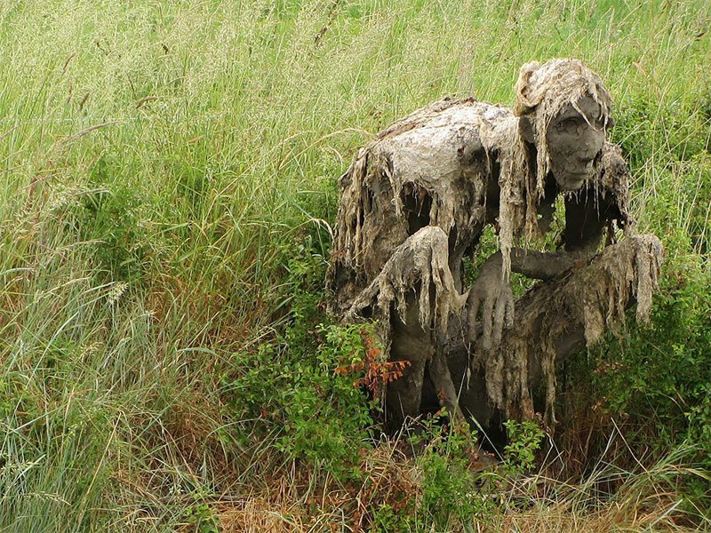 Скульптор из Бретани вызывает болотных духов